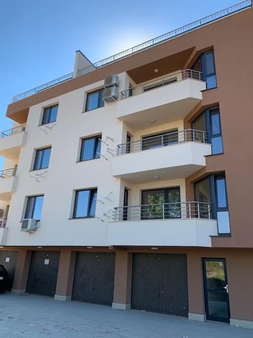 Rowing Base Apartment Plovdiv Eksteriør bilde